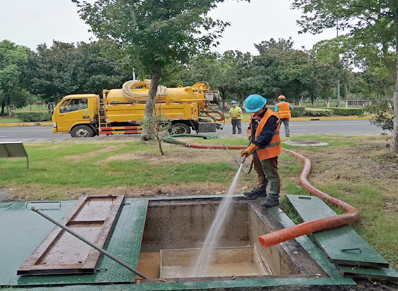 美兰化油池清理